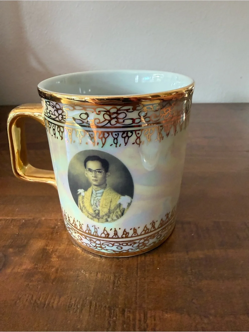Vintage Thai King Rama IX Porcelain Mug Set with box